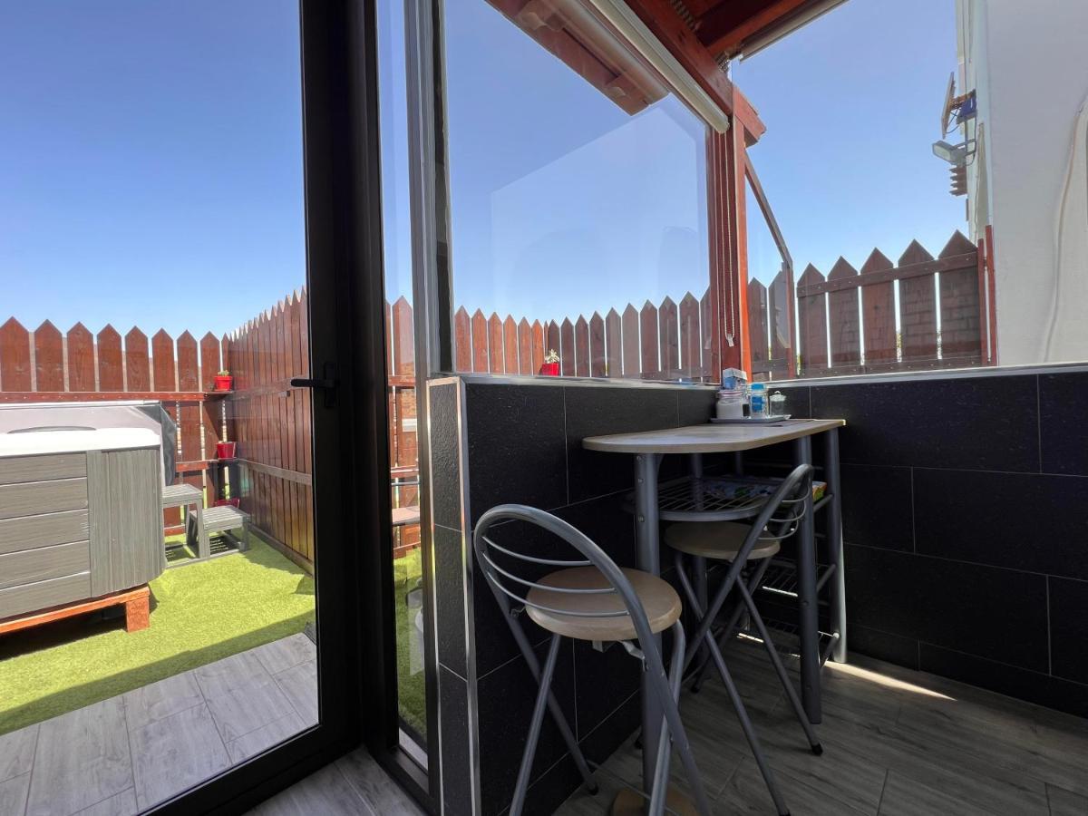 Ferienwohnung Estudio Agradable, Con Jacuzzi, Terraza Y Barbacoa, Totalmente Independiente Corralejo Exterior foto